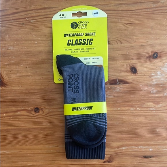 CrossPoint Classic Wool Waterproof Socks - Black M/L - Picture 1 of 4